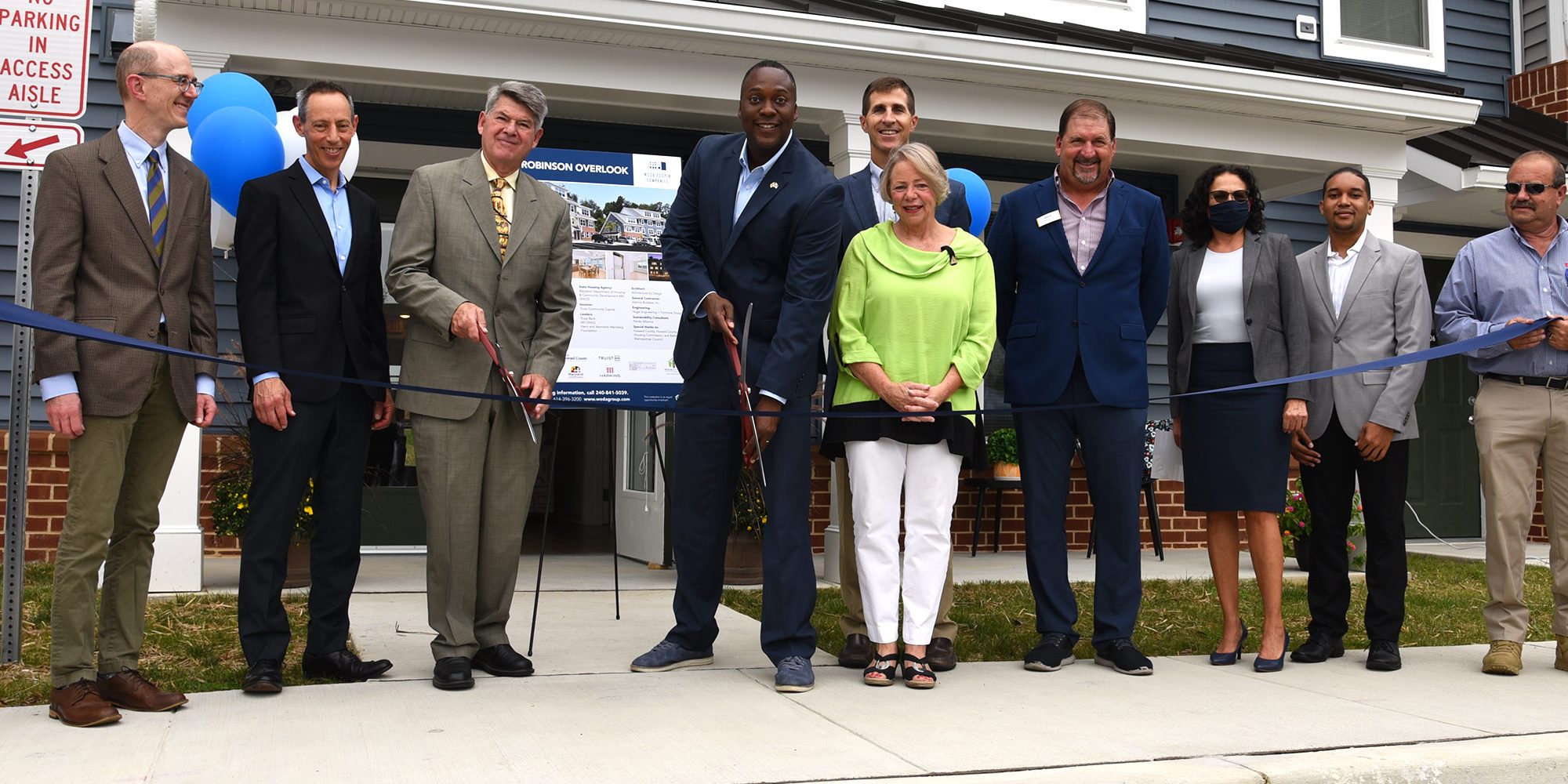 Robinson Overlook grand opening ribbon cutting